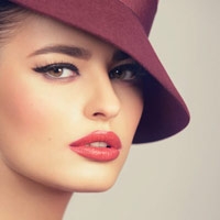 الشتاء والقبعة