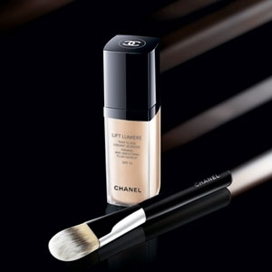 مستحضرات للعناية بالبشرة وترطيبها