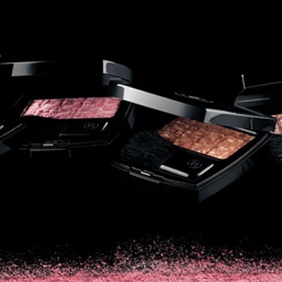 بودرة الخدود الحيوية