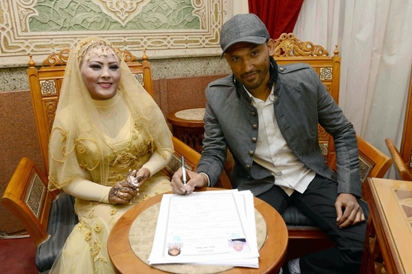 شاندو وعروسه