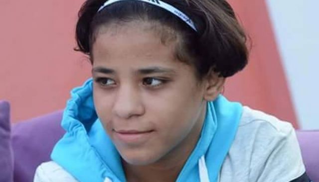 جريمة تهز مصر - مقتل بطلة العالم في المصارعة بسبب فايسبوك ... والقاتل والدها!