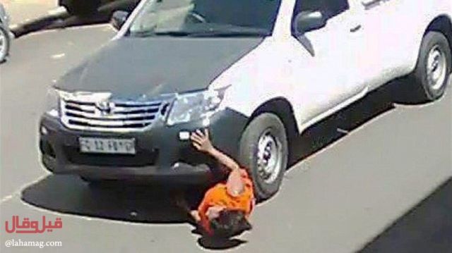 فيديو مروع - دهسها بسيارته وجرّها 18 متراً.. ثمّ هرب!