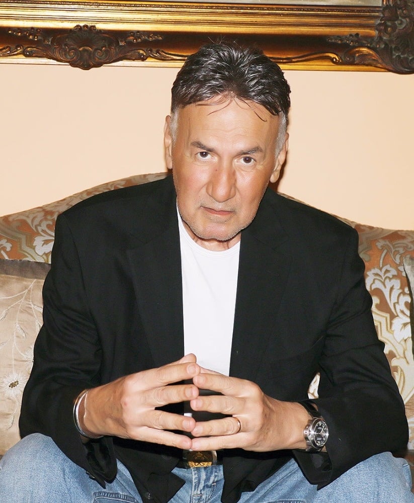 عزت أبو عوف: أصدقائي تركوني في مرضي وأقول للمنتجين: 