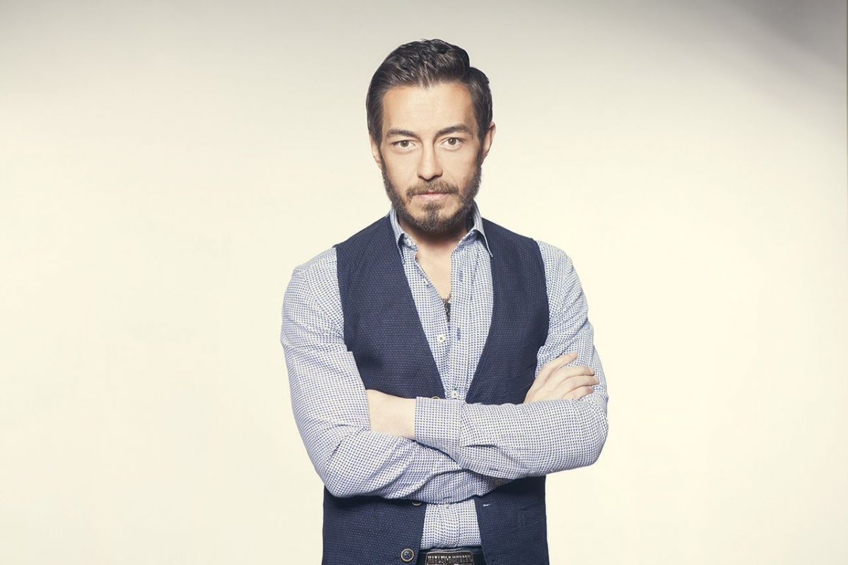 أسرار المشكلة الصحية التي كادت تقتل أحمد زاهر وكيف تخلص منها؟