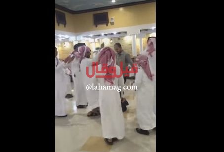 فيديو طريف - مصري يشعل حفل زفاف سعودي برقصه