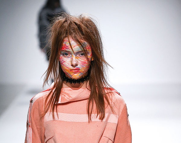 Kenaxleung - ماكياج جريء
