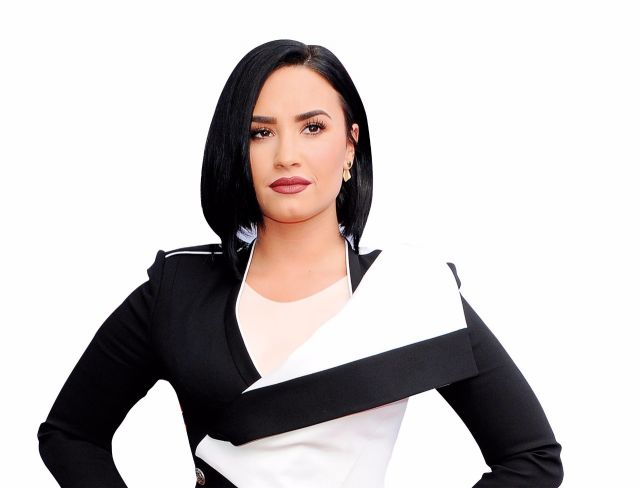 تعلّّمي تطبيق ماكياج ديمي لوفاتو Demi Lovato