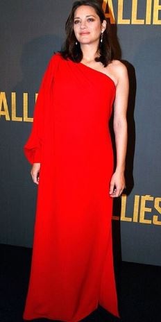 Marion Cotillard wearing Christian Dior Marion Cotillard wearing Christian Dior