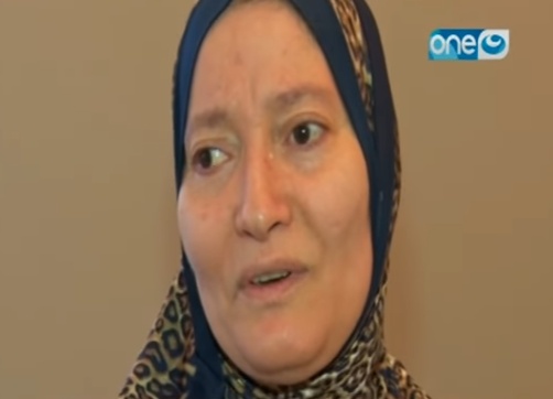 فيديو مروع - مصرية تعود للحياة بعد تحضيرها للدفن.. هذا ما رأته في رحلة الموت!!