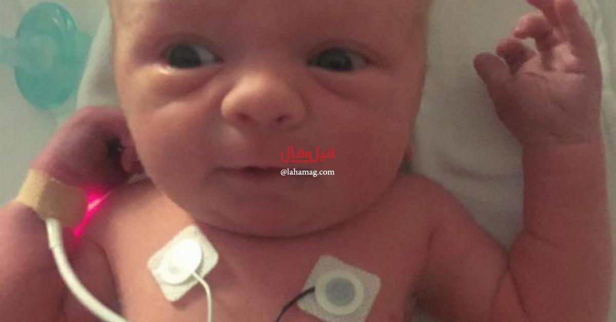 أخذا طفلهما إلى المستشفى... وما وجده الأطباء أغضبهم وكشف سرّ لعبة مُلقاة في المهملات