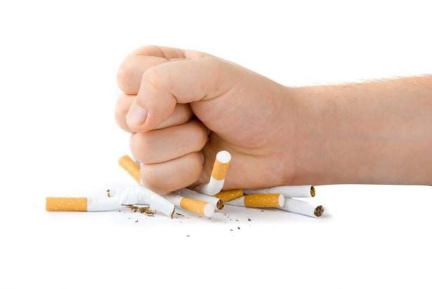 لمن يهمه الأمر.. تناولوا هذه الاطعمة للاقلاع عن التدخين