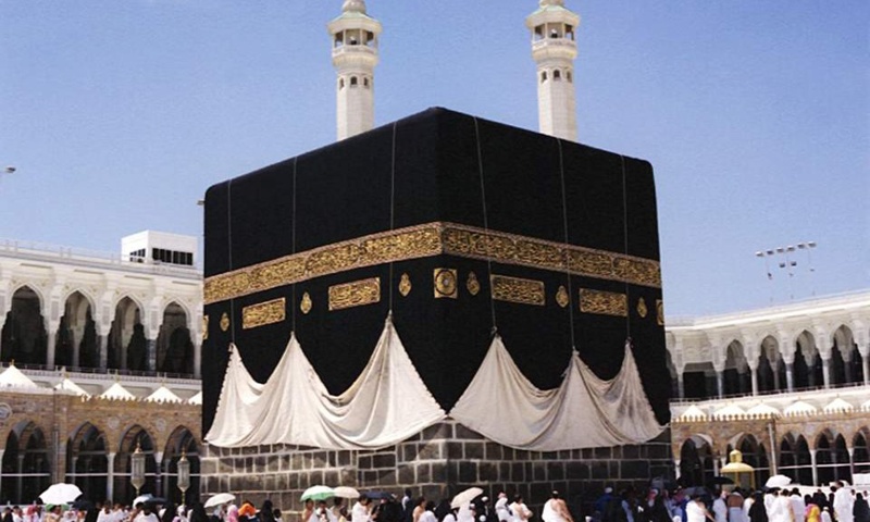 بالصور التي لم تروها من قبل - شاهدوا ما تخفيه الكعبة من الداخل