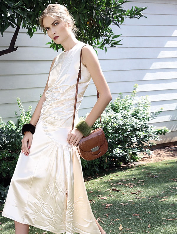 مجموعة أزياء لفتاة المدينة: عفوية، أنيقة، غجرية، جذابة أو مثل اللايدي... يكفي أن تختاري طلتك...