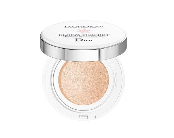 Dior Diorsnow Bloom Perfect Moist Cushion