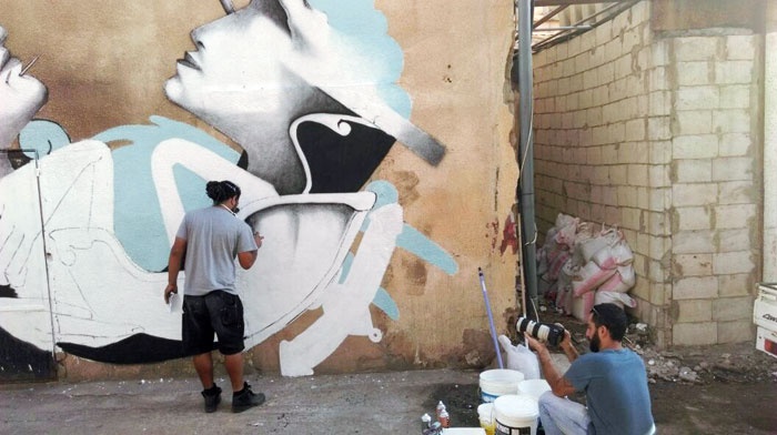 لأن الفن يحوّل البشاعة إلى جمال... إبداع «في الشارع» يطاول الفقراء قبل الأغنياء!