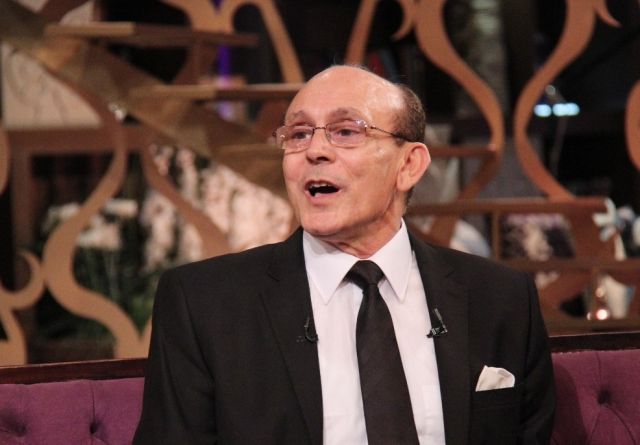 محمد صبحي يشعل 