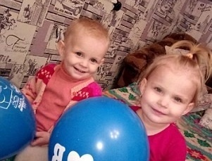 من أجل رجل.. لن تصدقوا ما فعلته أم بطفيلها اللذين مات احدهما!