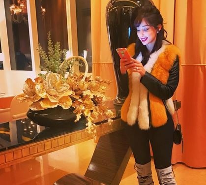 بالفيديو - بسمة بوسيل تخوض تحدي المانيكان.. شاهدوا ماذا فعلت مع صديقاتها!!