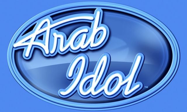 كلّ ما تريدون معرفته عن الممثلة الهوليوودية مذيعة Arab Idol ... وما علاقتها بزوج كيم كارداشيان؟!