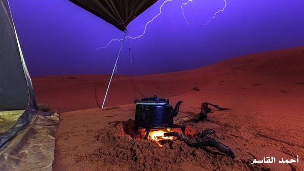 بالصور - لن تصدقوا كيف تبدو صحراء السعودية بعد الأمطار!