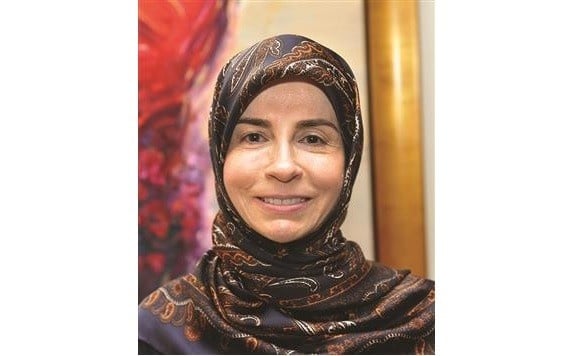 تعرّفوا على المرأة الوحيدة في مجلس الوزراء اللبناني الجديد