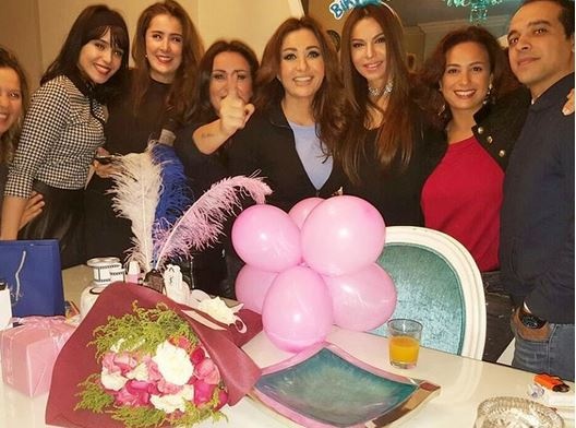 بالفيديو - هند صبري ولطيفة تشعلان 