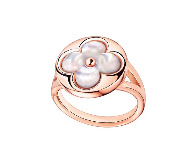 خاتم من Louis Vuitton