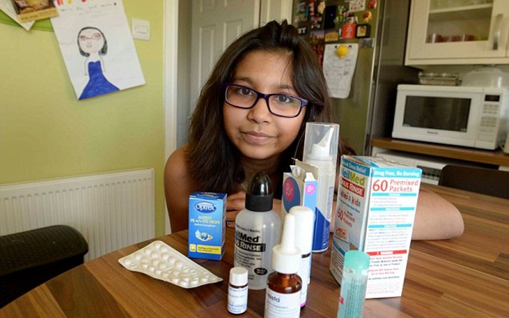 لن تتمنّوا أن تُصابوا بهذا المرض أبداً.. فتاة تعطس 8 آلاف مرة يومياً!