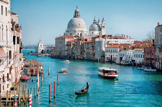 برج العقرب... البندقية وبوردو هما مدينتا الماء 