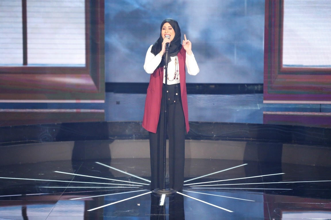 كواليس Arab Idol- المحجة الوحيدة تُفاجئ الجميع بعادتها الغريبة قبل الغناء!