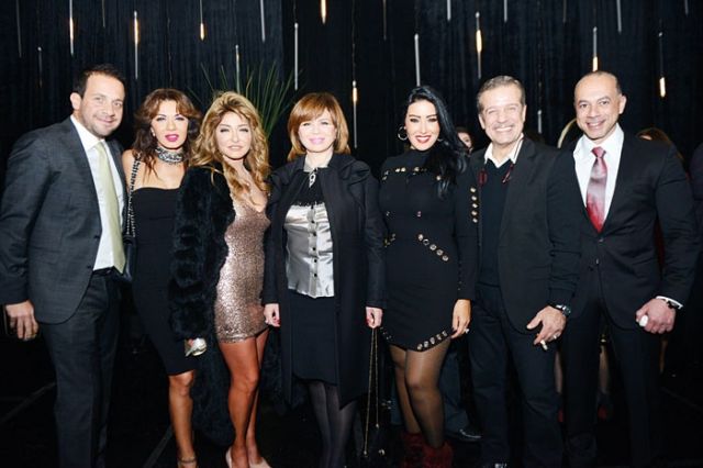 شريف منير وسمية الخشاب وإلهام شاهين وعلا غانم ونجلاء بدر
