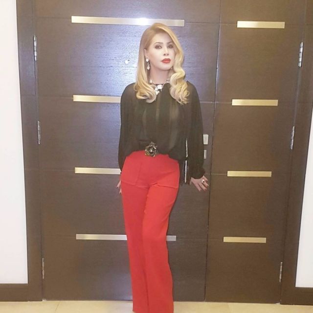 بالصور - قلدي إطلالة نجوى كرم ومايا دياب الجريئة!!