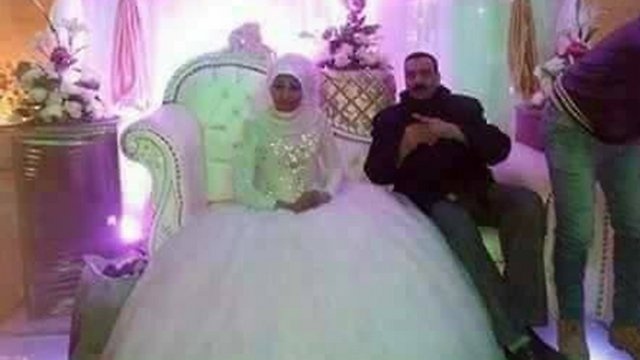 قصة هزّت الانترنت - عمرها 61 عاماً وأقامت لنفسها حفل زفاف مع نفسها!