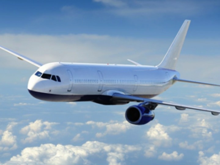 مسافر يجبر طائرة على الهبوط لقضاء حاجته.. إليكم القصة!!