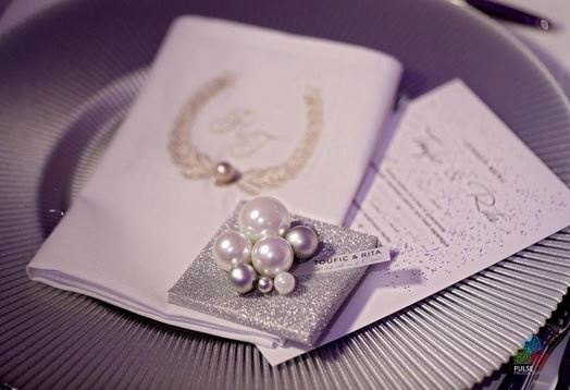 بالفيديو والصور - زفاف اسطوري لشابة لبنانية يشعل مواقع التواصل.. شاهدوا فستانها الخيالي!!