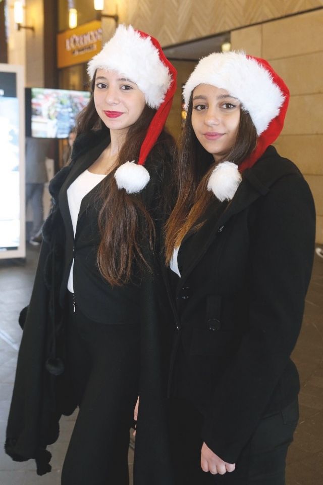 بيرلا حنا وفانيسا شاكر