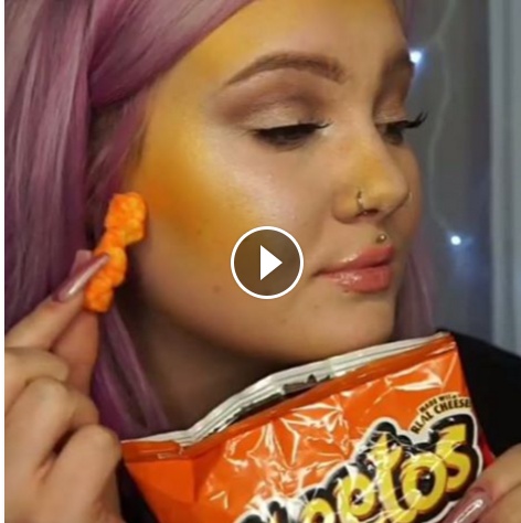 شابة تستخدم رقائق البطاطا في مكياجها... النتيجة ستصدمكم!