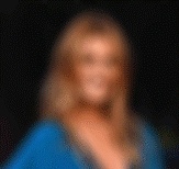 بالفيديو - نجمة عالمية تصاب بنوبة صرع وتثير الهلع مباشرةً على الهواء