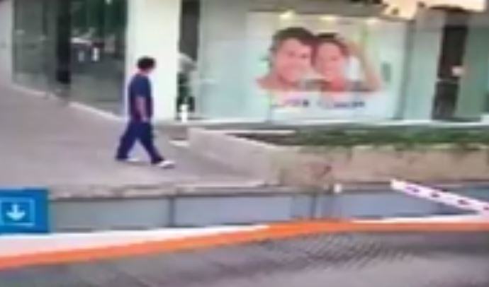 فيديو مسرب - شاهدوا لحظة إطلاق النار على ديبلوماسي أميركي!!