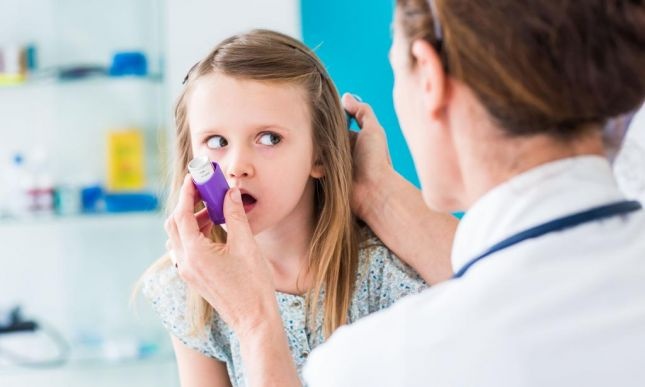 إليك هذا النظام الغذائي البسيط لحماية طفلك من الربو!