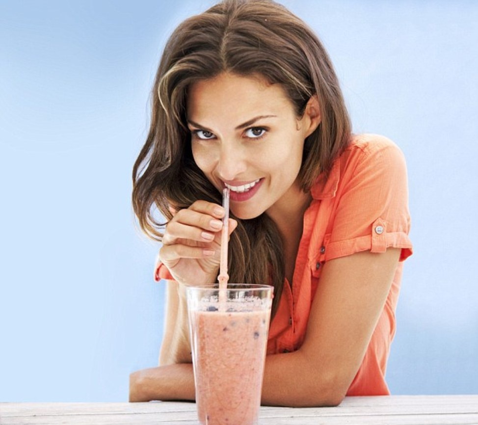 استبدلي فطورك بهدا المشروب... والنتيجة خسارة 2 كيلو في 7 أيام