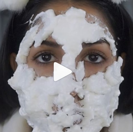 بالفيديو - وضعت بياض البيض على وجهها.. والنتيجة كانت صادمة!!