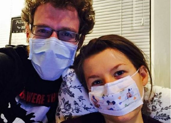 حالة نادرة - شابة تعاني من حساسيّة مميتة من زوجها.. اليكم ماذا يحصل!