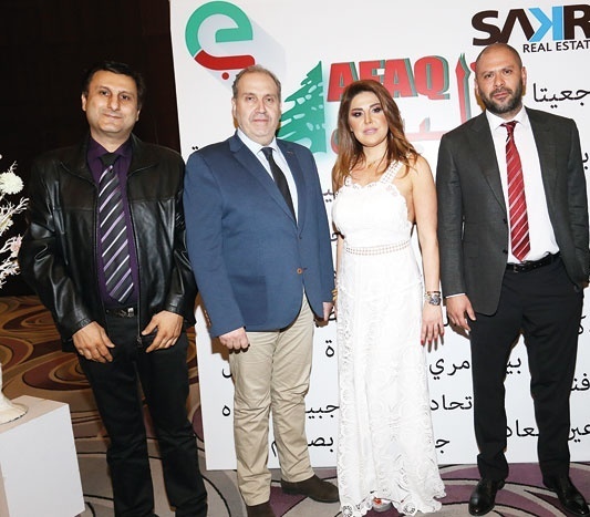 رئيس بلدية جعيتا وليد بارود مع أعضاء من البلدية