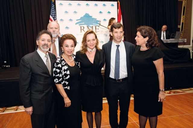 توم انطوني لبراهامز  ونايلة معوض وكارلا جزار واندريه شوليكا ونينا ادريس