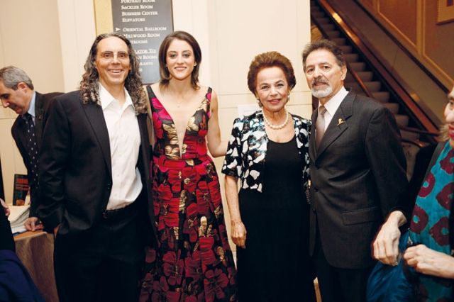 توم شدياق وسارة غنيم ونايلة معوض وتوم انطوني ابراهامز