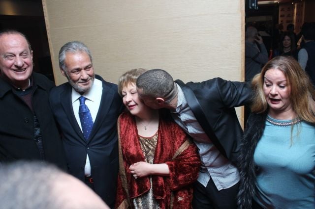 بالصور- كيف كان اللقاء الأول بين فاروق الفيشاوي وسمية الألفي بعد تصريحاتها عن خيانته لها؟