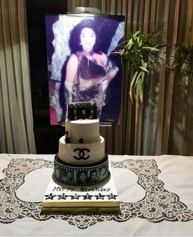 بالصور- نبيلة عبيد تحتفل بيوم ميلادها كم أصبح عمرها؟