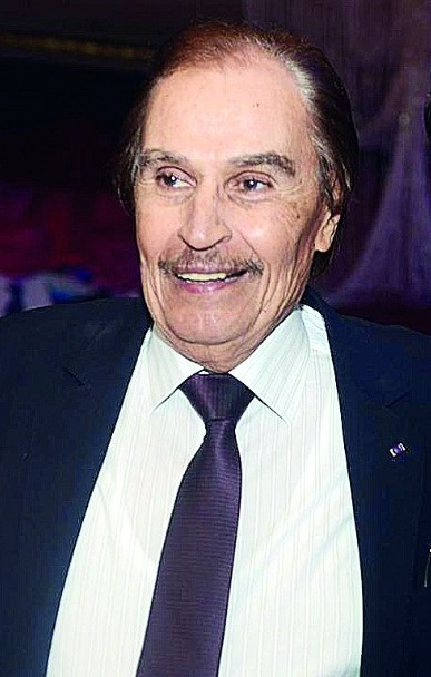 عزت العلايلي