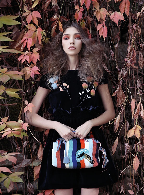 في الغابات... أجواء رومنسية بطلّات متنوعة